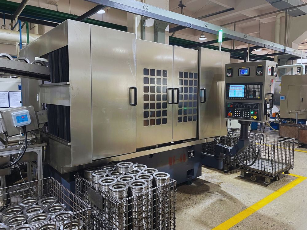 CNC superfinishing machine